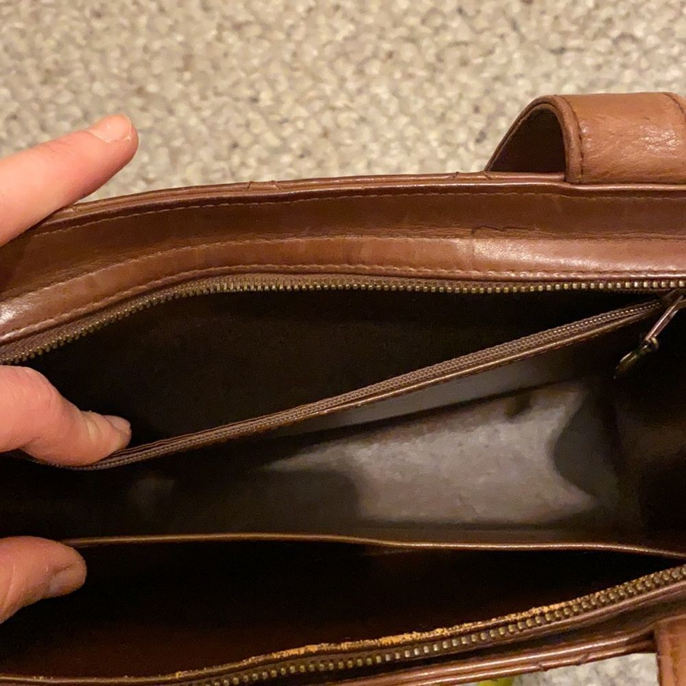 Chanel Vintage brown tote bag . - Picture 12 of 17